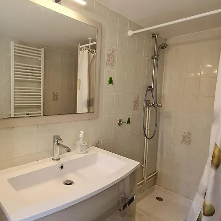 Holiday home De Charme Dans Ferme Lorraine Avec Jardin Clos, A Proximite De Sentiers Et Base De Loisirs - Fr-1-584-32 Pulney