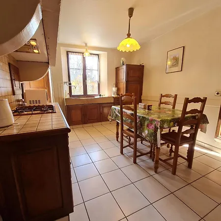 Holiday home De Charme Dans Ferme Lorraine Avec Jardin Clos, A Proximite De Sentiers Et Base De Loisirs - Fr-1-584-32 Pulney